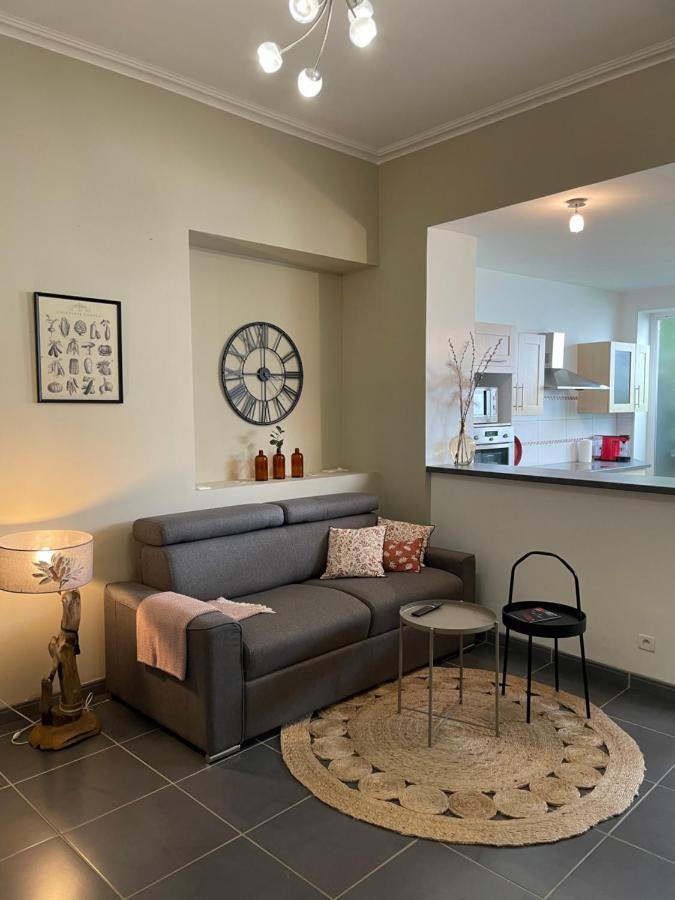 Appartement Proche Des Remparts Et Tous Commerces. Montreuil  Екстериор снимка