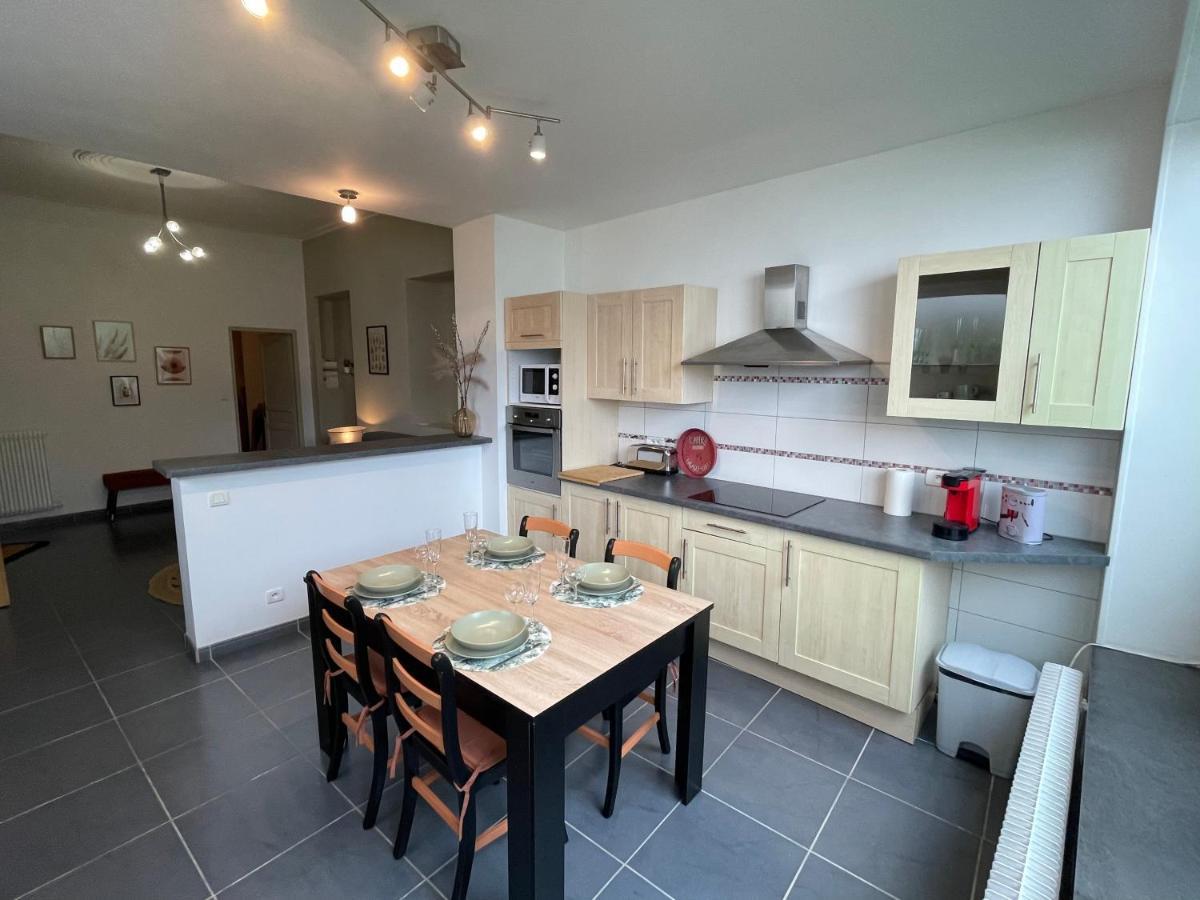 Appartement Proche Des Remparts Et Tous Commerces. Montreuil  Екстериор снимка