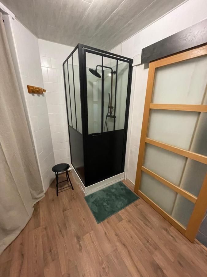 Appartement Proche Des Remparts Et Tous Commerces. Montreuil  Екстериор снимка